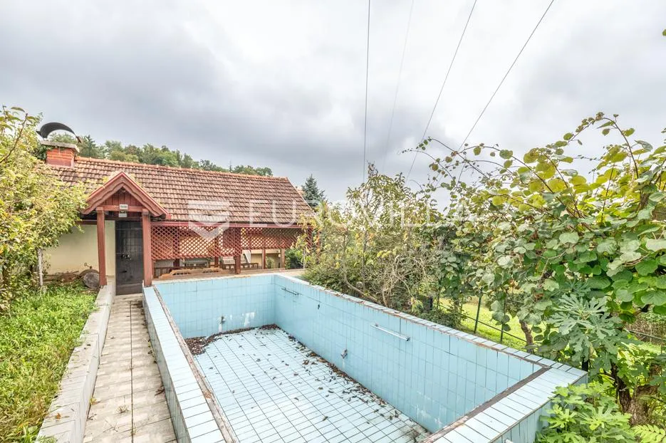 zagreb, podsused prekrasna obiteljska kuća 250 m² na parceli 4000 m² - slika 14