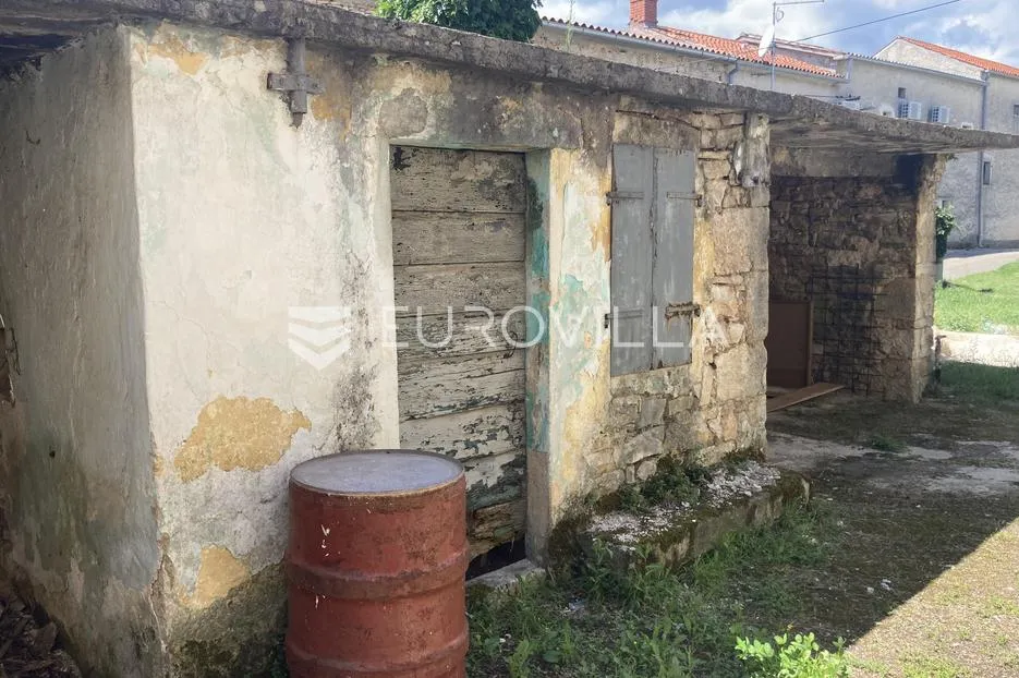 istra, šajini, kamena kuća sa šternom 166m2 za adaptaciju - slika 23