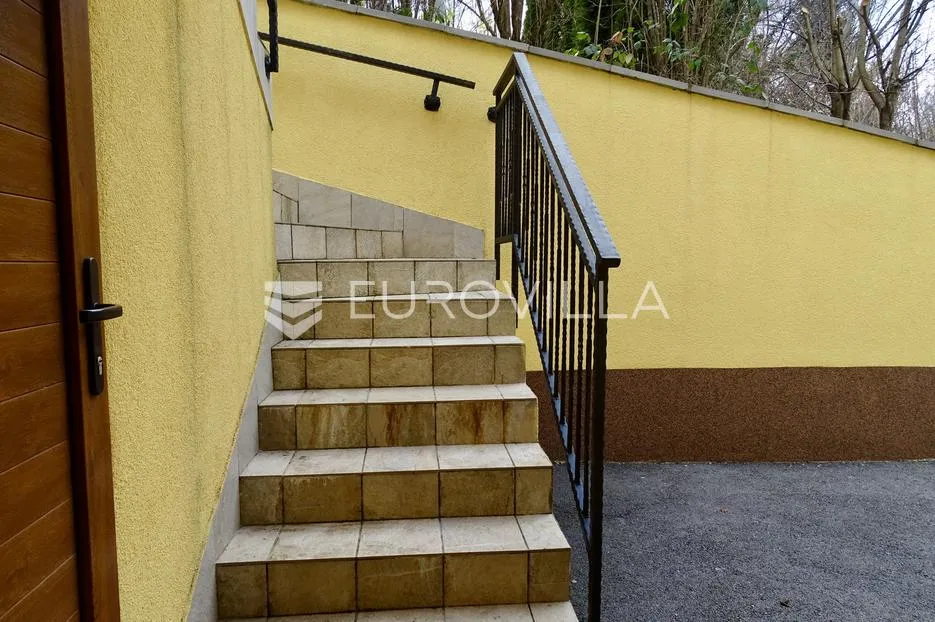 brod moravice, veliko imanje površine 19.448 m² - slika 41