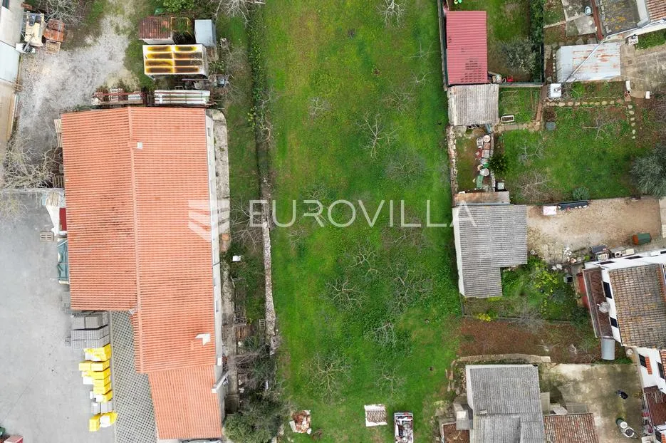 istra, vodnjan, 1043 m² građevinskog zemljišta s postojećim objektom - slika 3