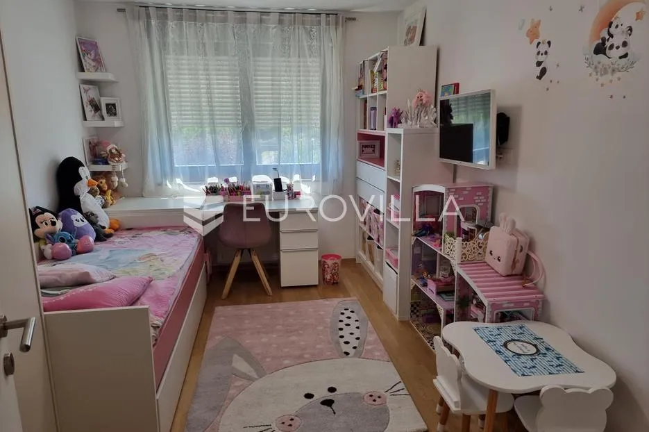 zagreb, donji grad, vrhunski peterosoban stan, površine 127 m² - slika 7