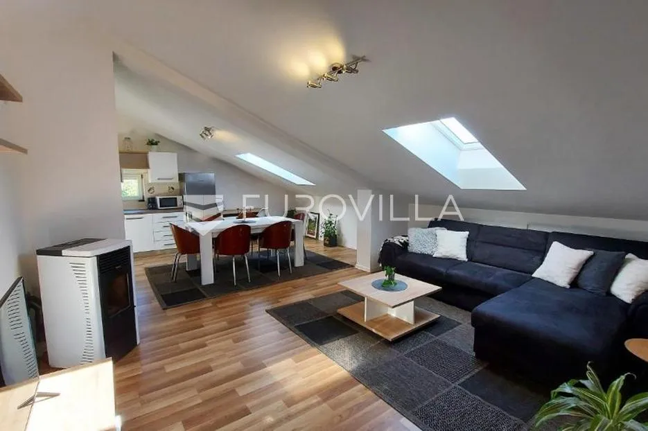 bale, samostojeća kuća s 3 apartmana - slika 22