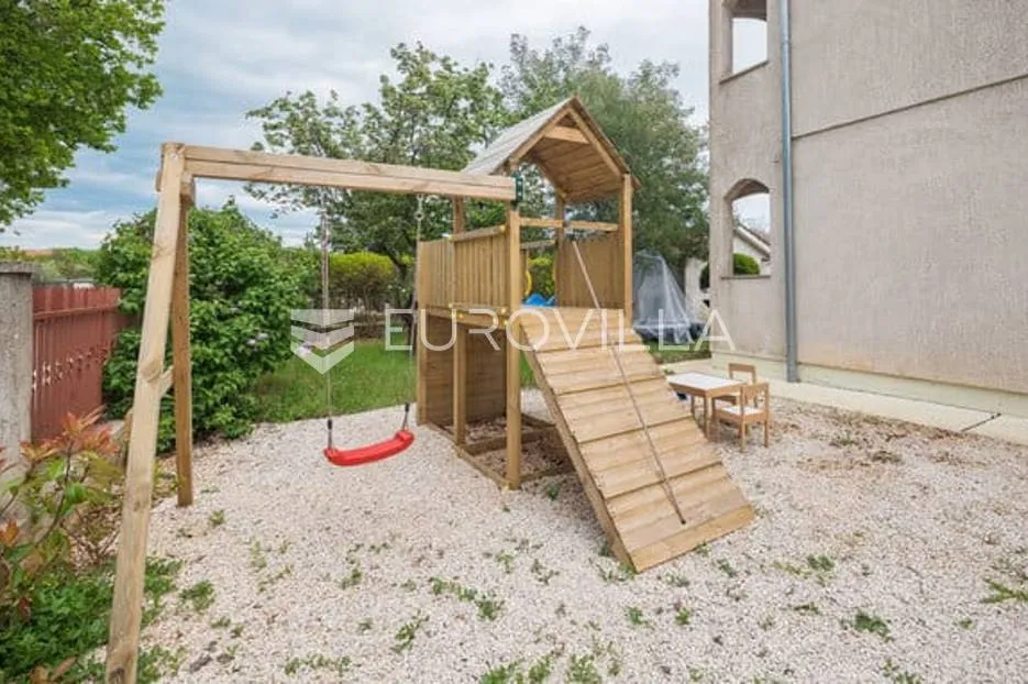 istra, antonci, predivna kuća s 3 stana sa bazenom i pogledom na more - slika 25