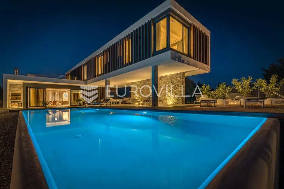 primošten luksuzna vila s bazenom - slika 19