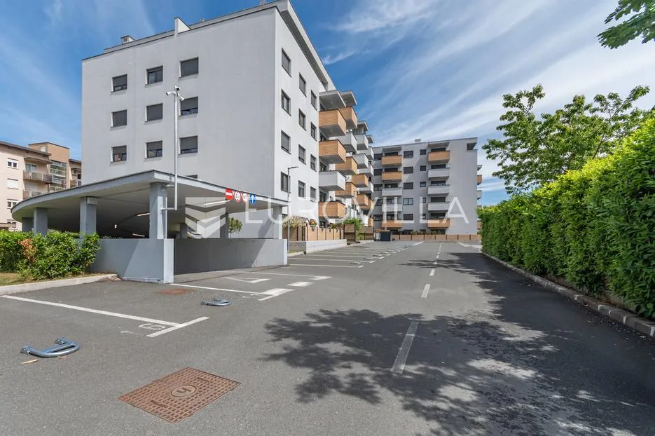 varaždin, grabanice četverosoban stan površine 98,61 m² - slika 12