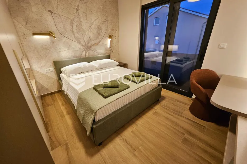srima, novogradnja, vila s bazenom - slika 18