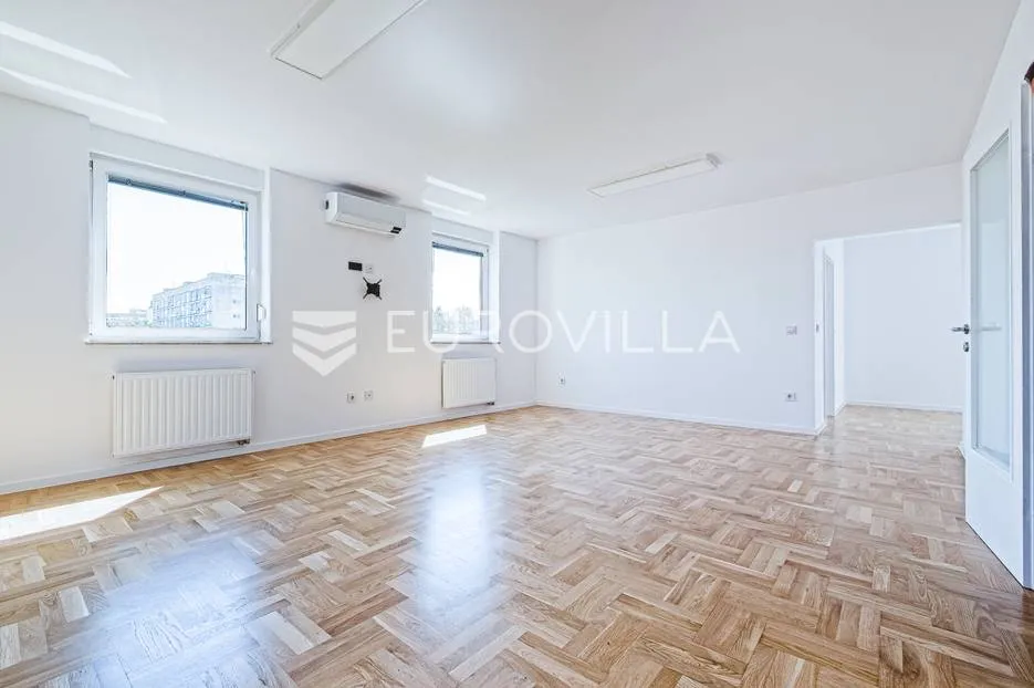 zagreb, trešnjevka, peterosoban stan parkirno mjesto, 118.83 m² - slika 2