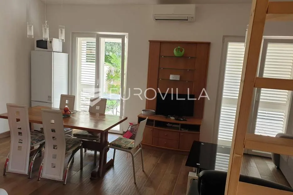medulin, manja samostojeća kuća nkp 121 m2 na svega 150 m od mora - slika 3