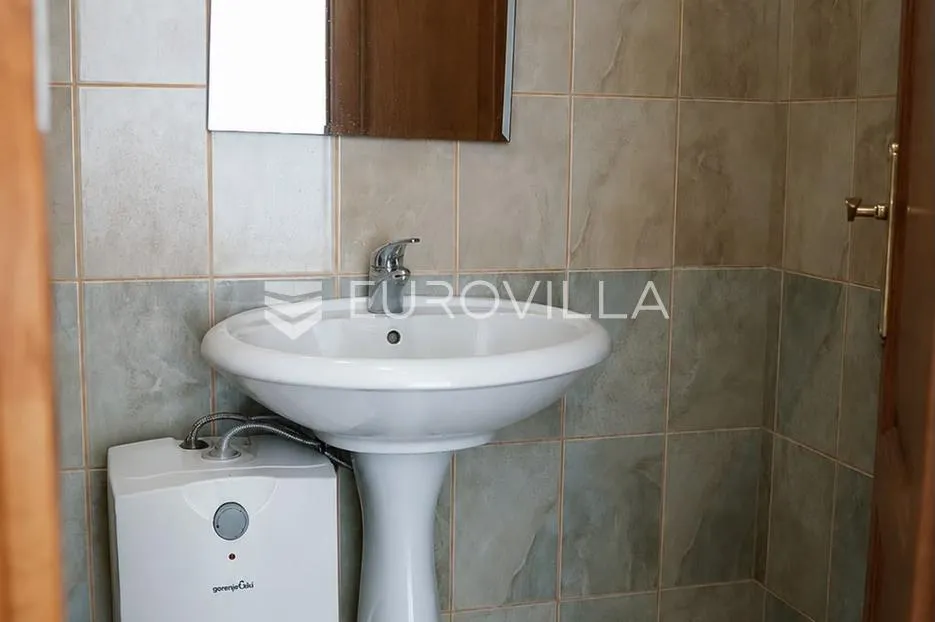 vinkovci, radićev blok, poslovni prostor 459 m² - slika 16