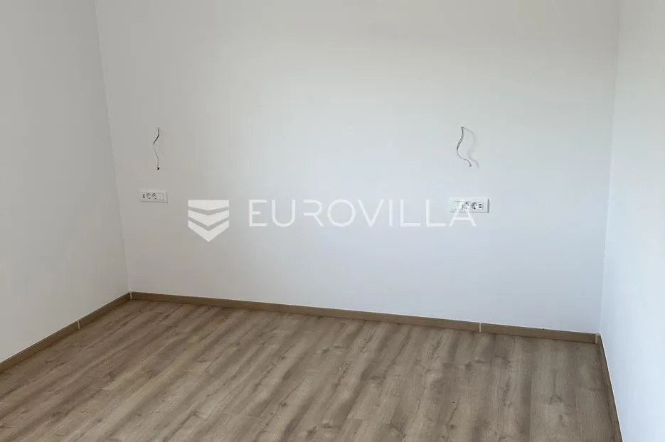 pašman, neviđane, moderna kuća u novogradnji s tri odvojena stana prvi red uz more - slika 22