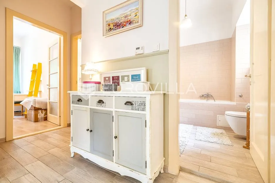 zagreb, srebrnjak, moderan četverosoban stan 95 m² s balkonom - slika 4