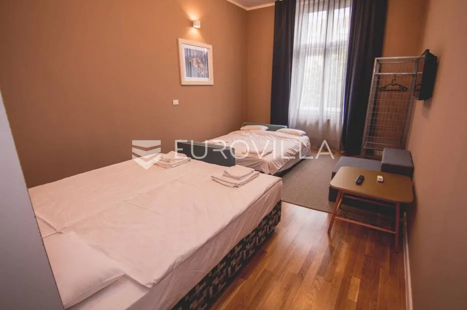 centar stan 205m2 podijeljen na 5 apartmana i sobu - slika 19