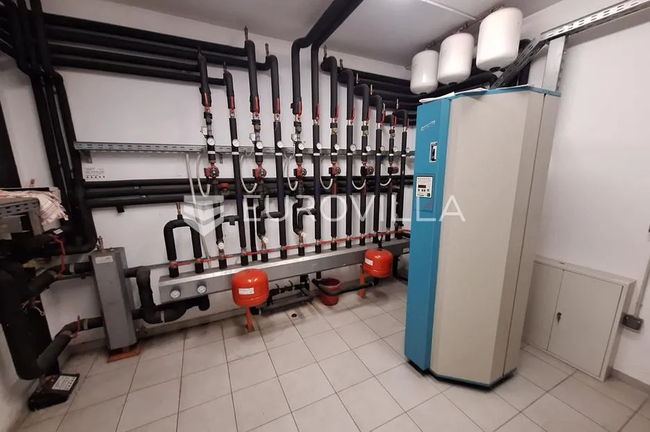 gospić, proizvodna hala 3800 m², višenamjenska mogućnost - slika 23