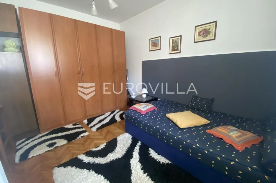 slavonski brod, centar obiteljska kuća s dva neovisna stana 180 m² - slika 5