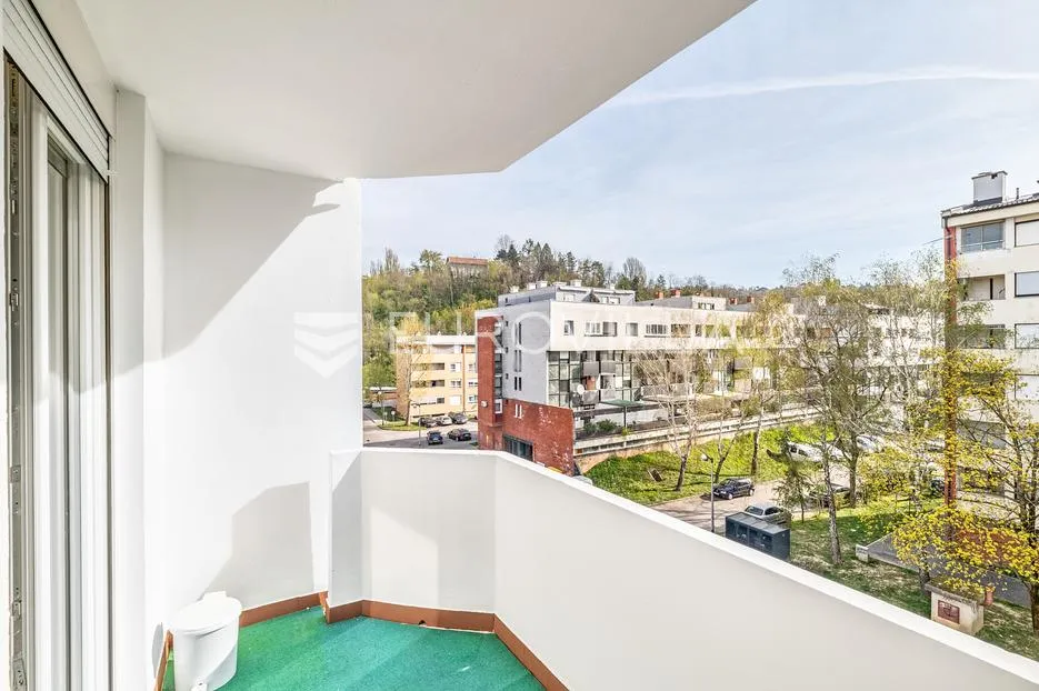 zagreb, podsused, funkcionalan četverosoban stan 77 m² - slika 9
