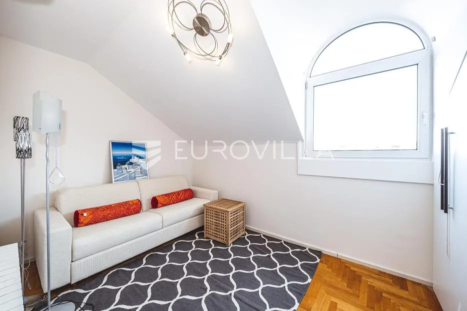 zagreb, zelenjak, prekrasan četverosoban dvoetažni stan, 120 m² - slika 10