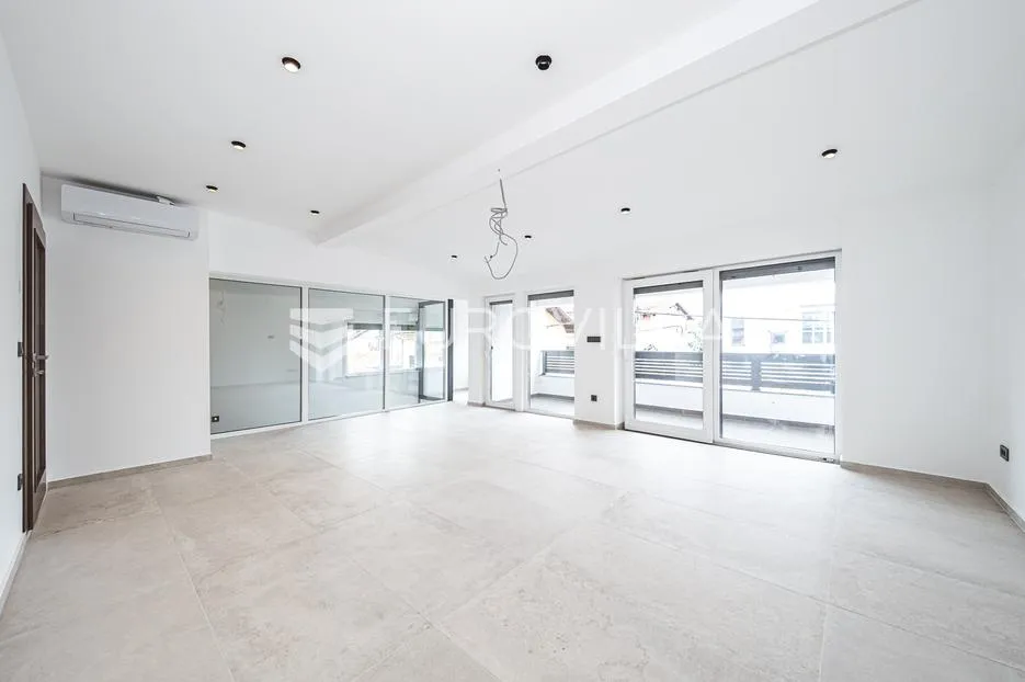 Zagreb, Srednjaci, novoadaptiran četverosoban stan, neto površine 81 m²