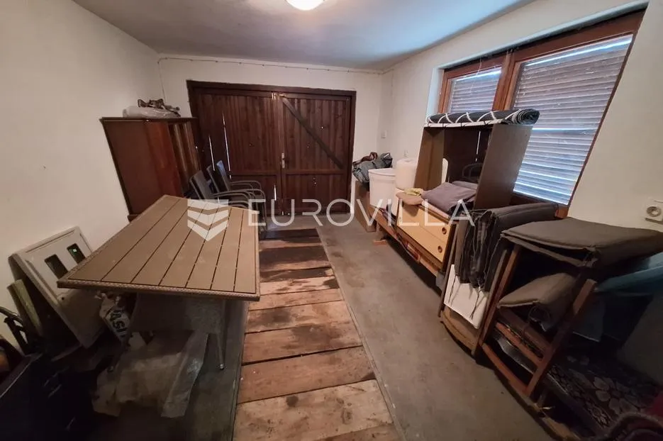 slunj, taborište, kuća 440 m², 3 stana, gospodarska zgrada, mirna lokacija - slika 24