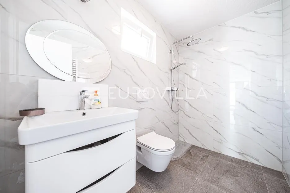 zaprešić, ivanec bistranski, kuća 389.17 m² na zemljištu od 1830 m² - slika 11