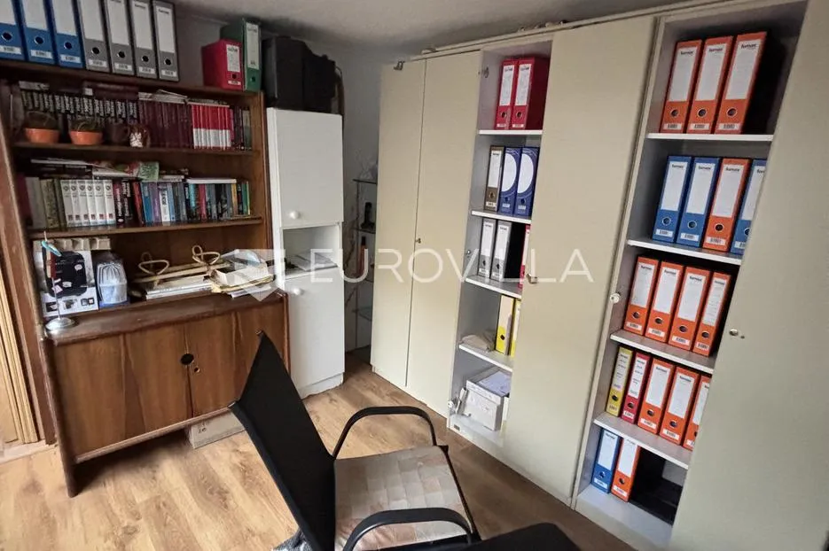 umag, murine, samostojeća kuća s dva odvojena stana na mirnoj lokaciji - slika 27