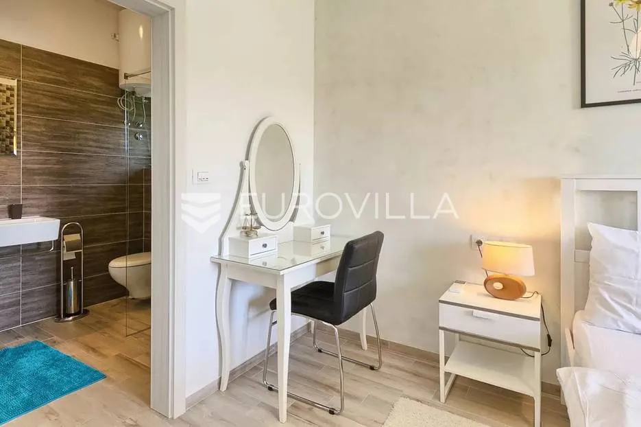 istra, bale, vila s bazenom na imanju od 30.000 m2 u osami - slika 26