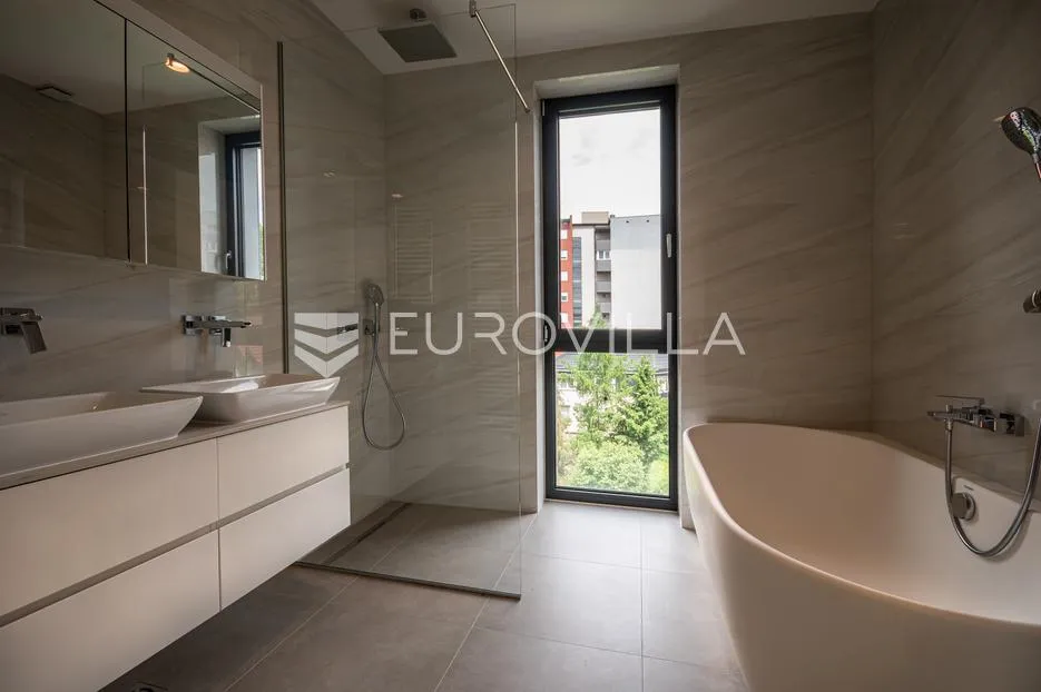 varaždin, centar, namješteni luksuzan stan 170 m² s wellnesom i 2 garažna mjesta - slika 12