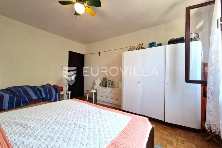 vir, apartmanska kuća s 3 jedinice, velikom okućnicom i potencijalom za bazen blizu centra - slika 18