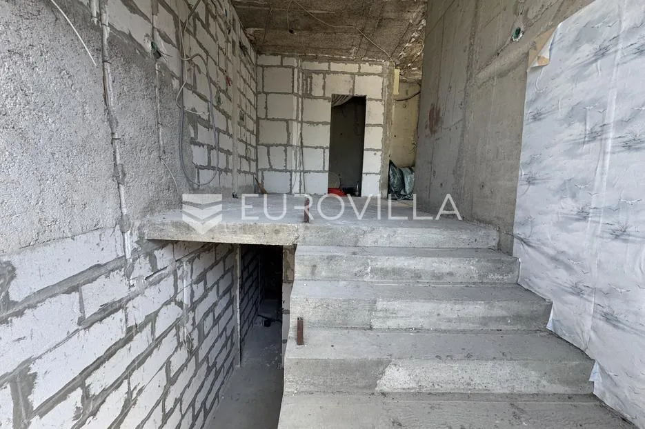 zagreb, sveti duh, roh bau dvoetažni ulični poslovni prostor 96 m2 - slika 5