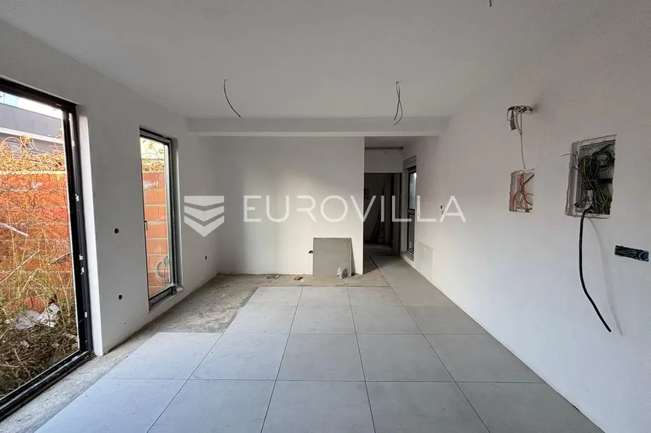 osijek, jug ii, moderna garsonijera s dvorištem, novogradnja rezervirano - slika 3