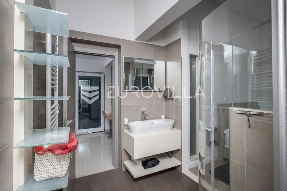 rogoznica, kuća s bazenom i pogledom na more, 352 m² - slika 18