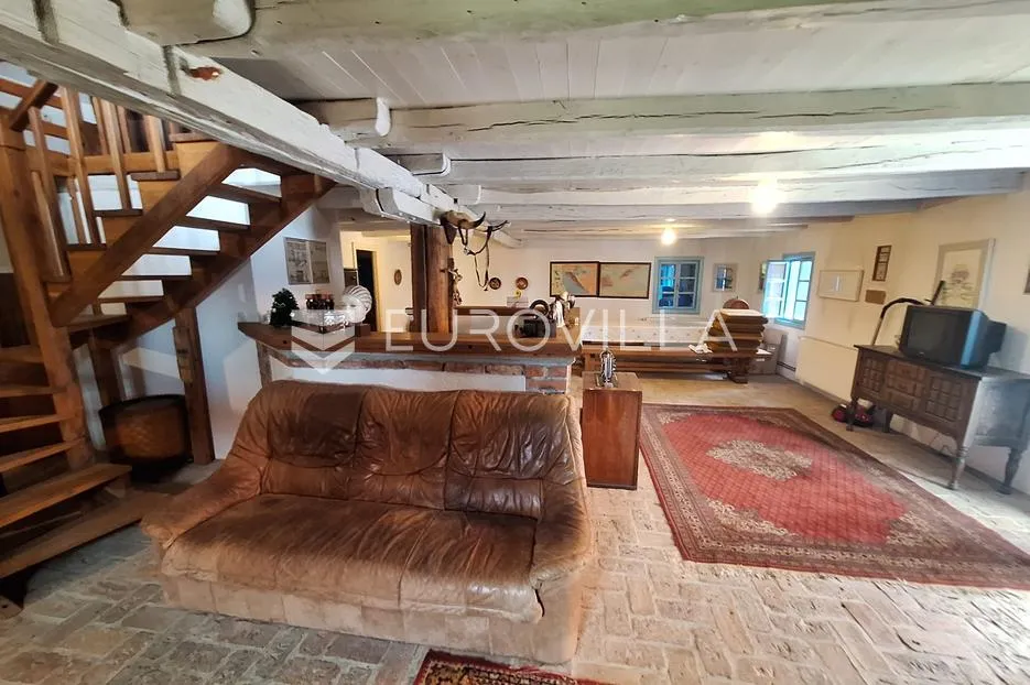 barilovići, perjasica, 2 drvene kuće 350 m² s pomćnom zgradom na mirnoj lokaciji - slika 2