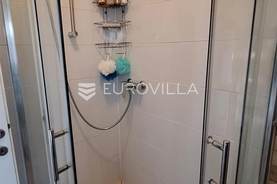 pula, centar: adaptiran trosoban stan 51 m², 100 m od arene, 1. kat, vrhunska lokacija - slika 14