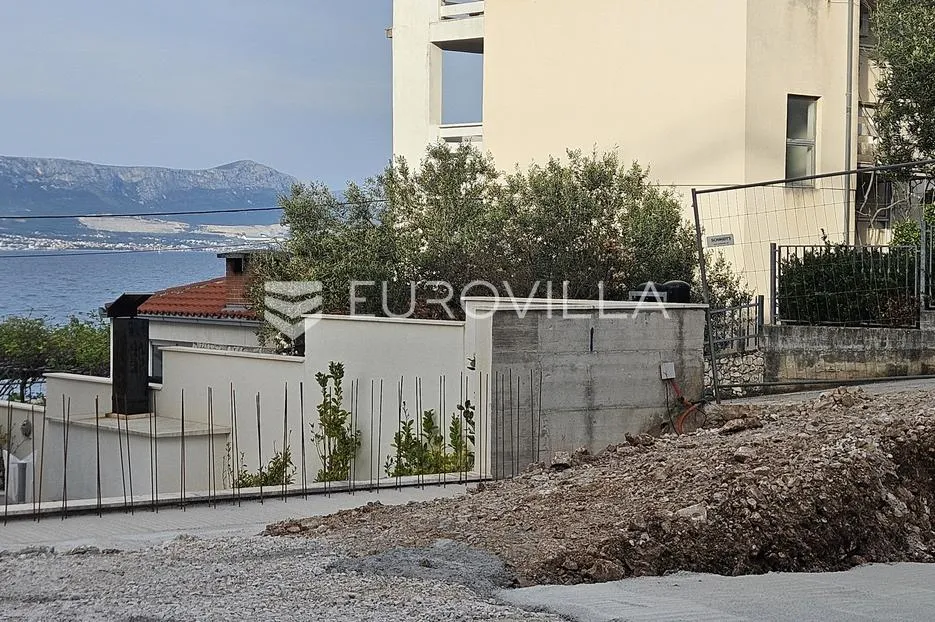 čiovo, slatine novogradnja stan 57,8 m² s garažom za dva automobila, 50 m od mora - slika 3