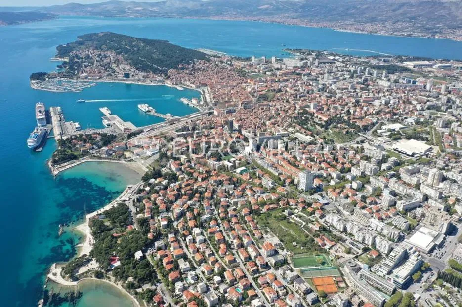 Split, Trstenik, građevinsko zemljište