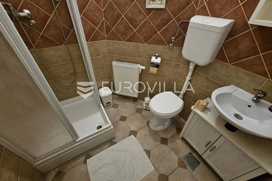 osijek, donji grad, adaptirana kuća s velikim potencijalom, 700 m², plac 947 m² - slika 34