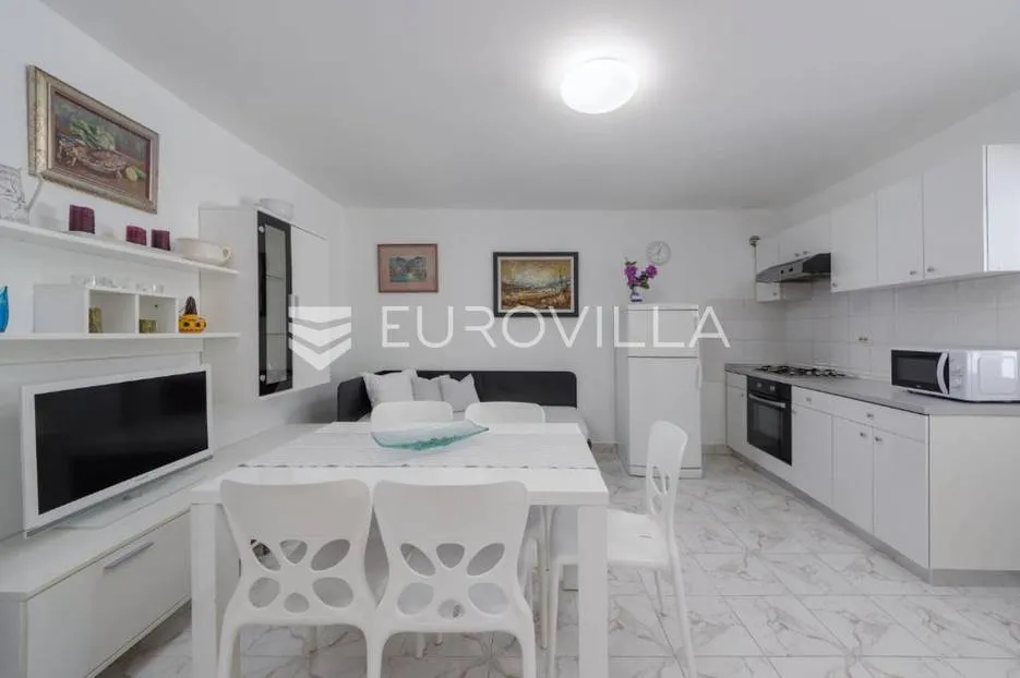 medulin, pješčana uvala - kuća blizu mora s bazenom, 4 apartmana - slika 20