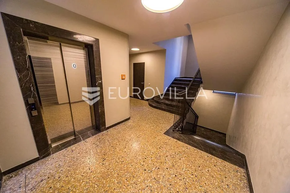 opatija, centar, predivan trosoban stan 113,96 m² - slika 5