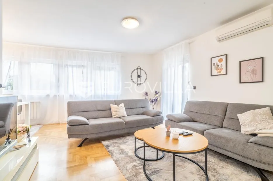 Zagreb, Trešnjevka prekrasan trosoban stan 65 m² sa parkirnim mjestom