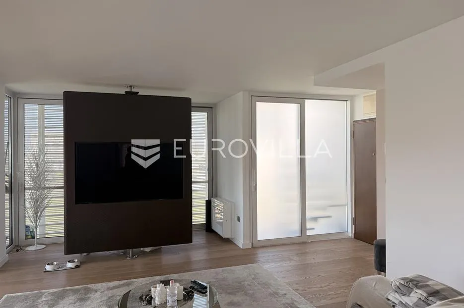 zadar, tiz, ekskluzivan penthouse s panoramskim pogledom na more, terasom, garažnim mjestom - slika 36