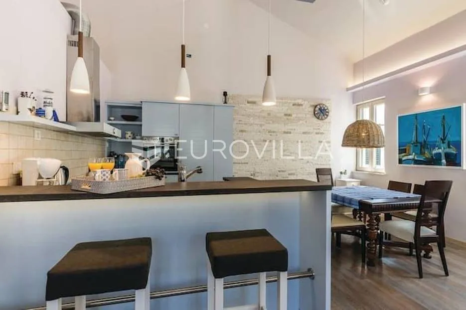biograd na moru, trosoban stan 90,54m2 u centru grada, 50m od mora - slika 5