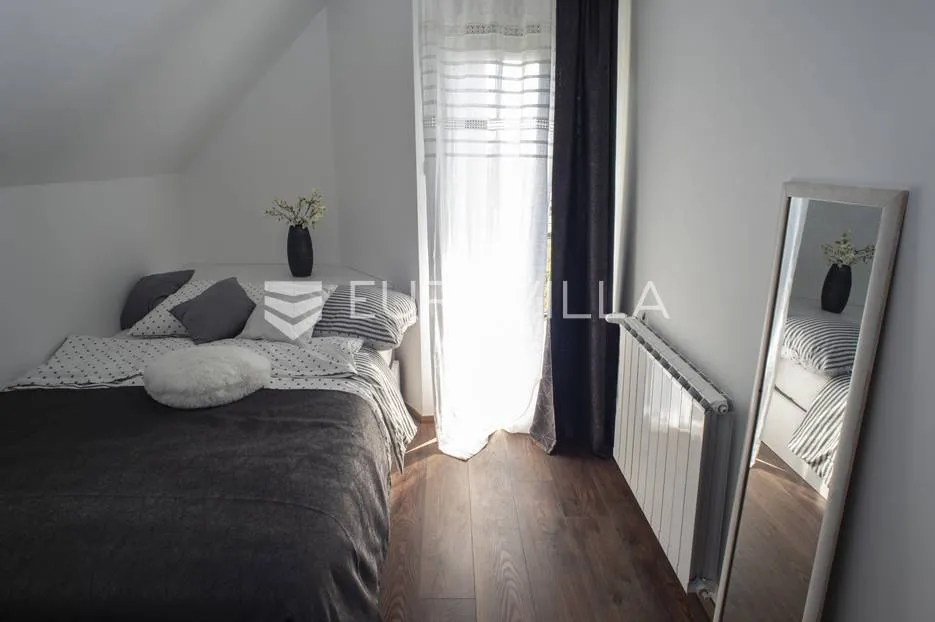 okolica zagreba, martinišće, prekrasna kuća 150 m² na zemljištu 3000 m² - slika 12