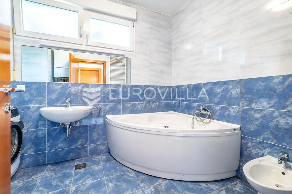 zagreb, jarun, četverosoban stan s privatnim vrtom, nadomak jarunskog jezera, 87 m², pet friendly - slika 8