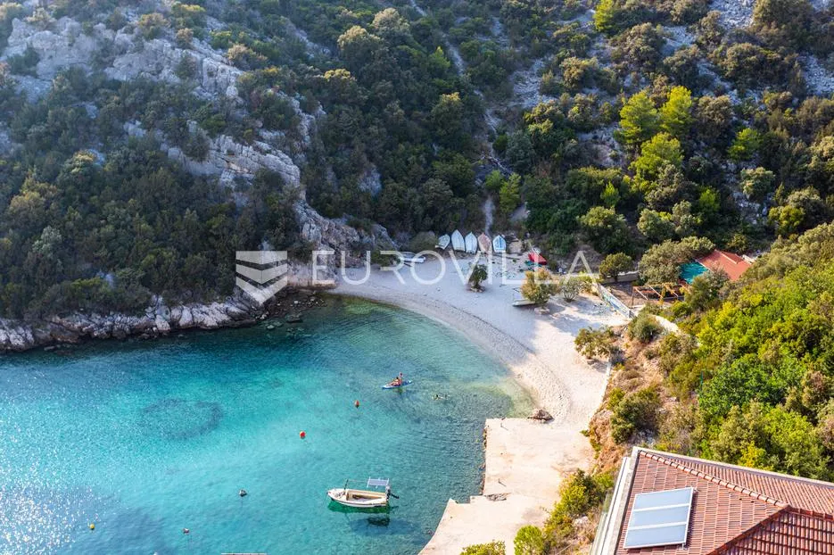 Marina, Vinišće, građevinsko zemljište s pogledom na more, površine 1060 m² - Vinišće, Marina