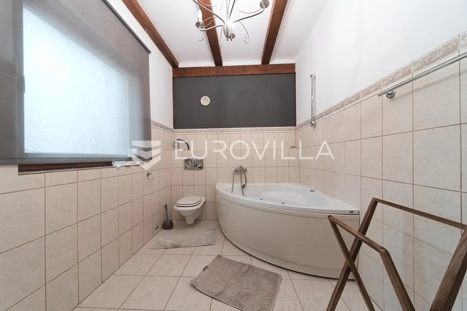osijek, bilje, četverosobna kuća sa bazenom, 126 m² - slika 16