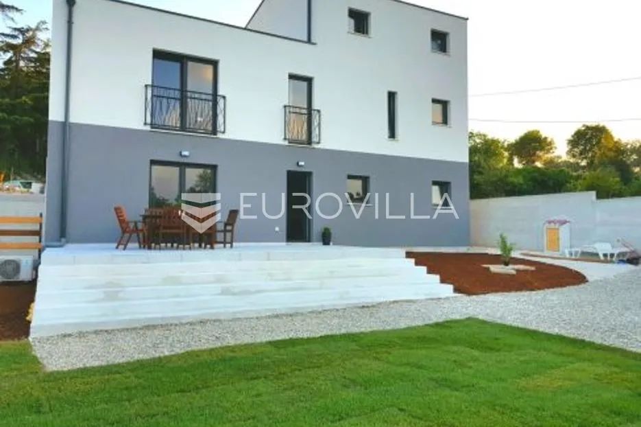 istra, pula, moderna samostojeća vila s pogledom u zelenilo, mirna oaza - slika 13