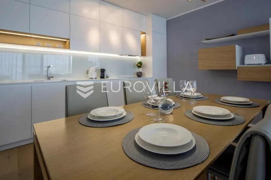 opatija, punta kolova, luksuzan stan s bazenom 84 m² - slika 6