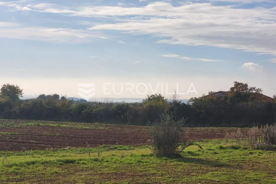 Istra, Galižana, zemljište na traženoj lokaciji s projektom i pogledom na more - Galižana, Vodnjan