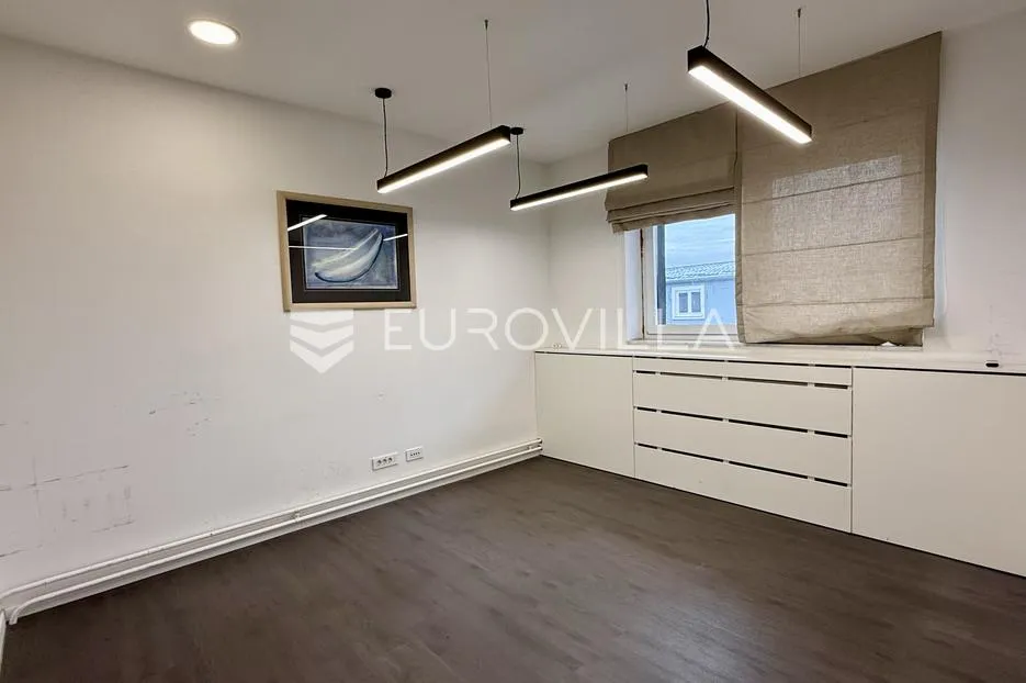 samobor, poslovno-skladišni kompleks 1.870 m2 na parceli površine 4.158 m² - slika 12