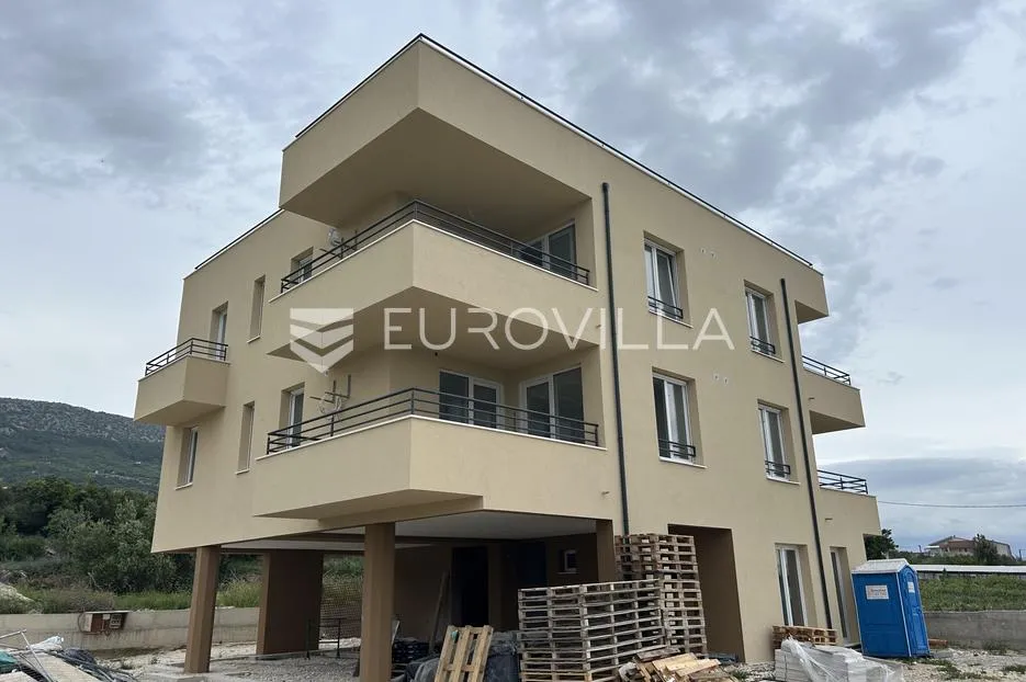 kaštel lukšić, četverosobni penthouse neto korisne površine od 112,08 m² s krovnom terasom - slika 8