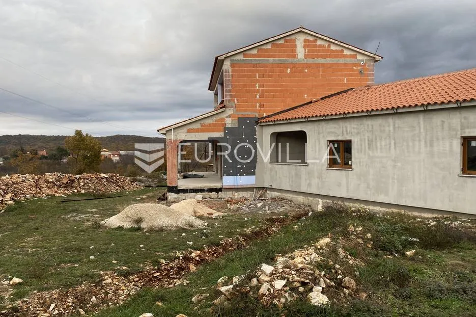 istra, rovinjsko selo, stambeno poslovni objekt 600 m2 u izgradnji - slika 7